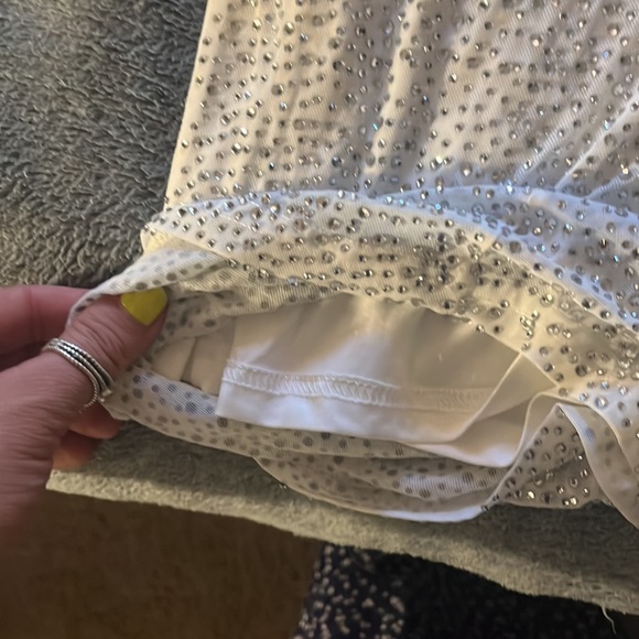 Beautiful rhinestone dress - Picture 4 of 5